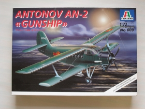 ITALERI 1/72 009 ANTONOV An-2 GUNSHIP